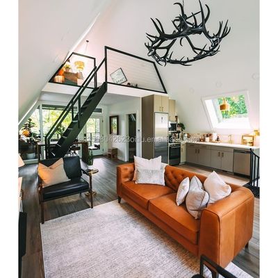 Стальная конструкция Треугольный деревянный дом