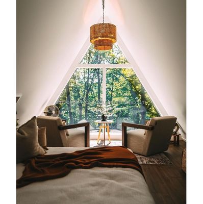 Стальная конструкция Треугольный деревянный дом