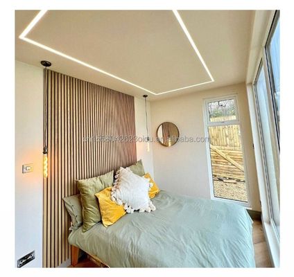 Современный дизайн EU 40ft Shipping Container House для торгового центра с окнами из алюминиевого сплава и бутербродной панелью